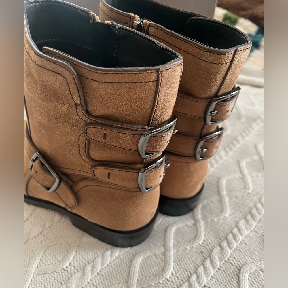Franco Sarto Taupe Suede Zip-up Boots Women’s Size 8 - Picture 16 of 16